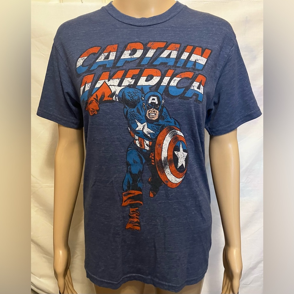 Juniors Small Blue Marvel Captain America Graphic T-Shirt